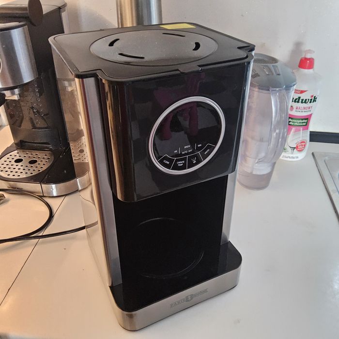 Ekspres przelewowy. Uszkodzony czajnik.