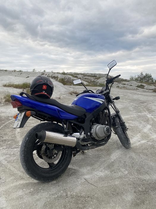 Suzuki GS 500 2005 року