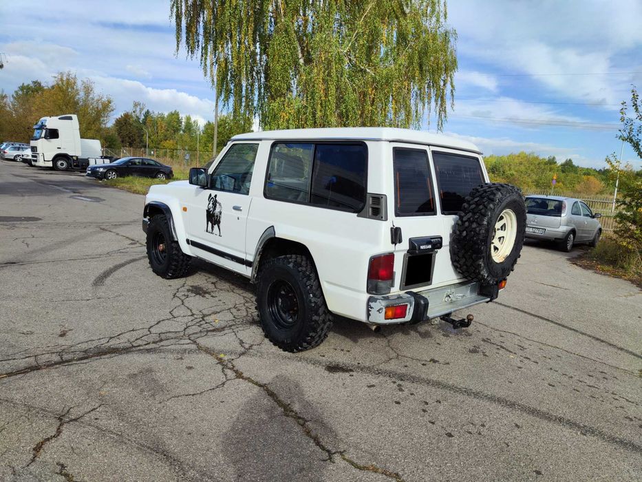 Nissan Patrol Y60 GR 2.8 TD 116KM _ Francja