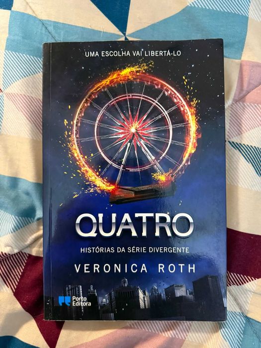 Livro "Quatro" de Veronica Roth