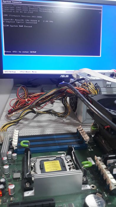 Fujitsu Primergy TX200 S5 Server (Components - Parts)63825516425347123