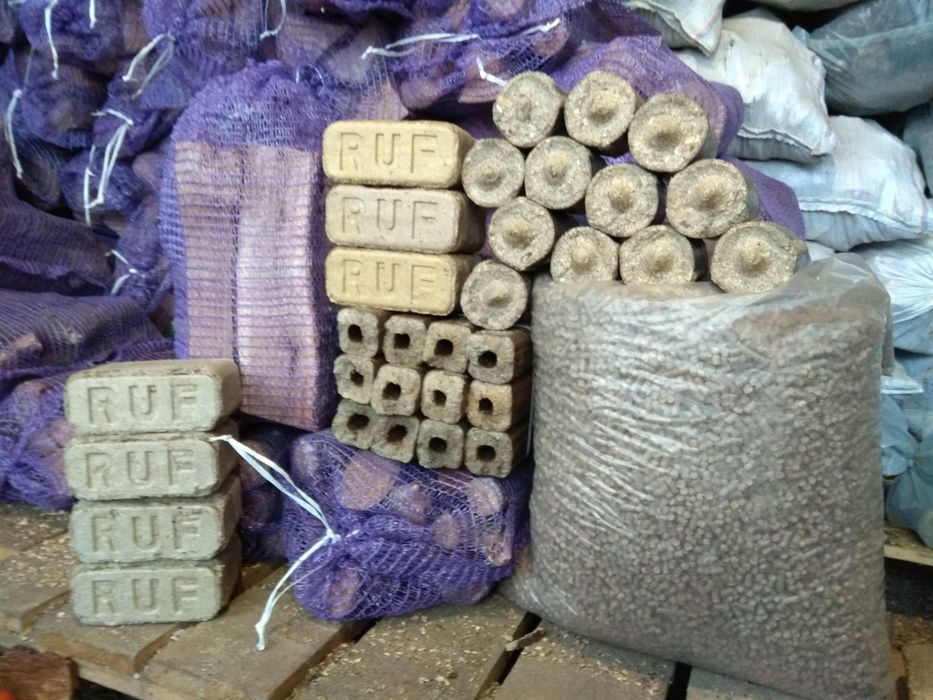 Брикети Купити Київ Руф Піні-кей Пелета  Дрова Дуб Купить Бровари