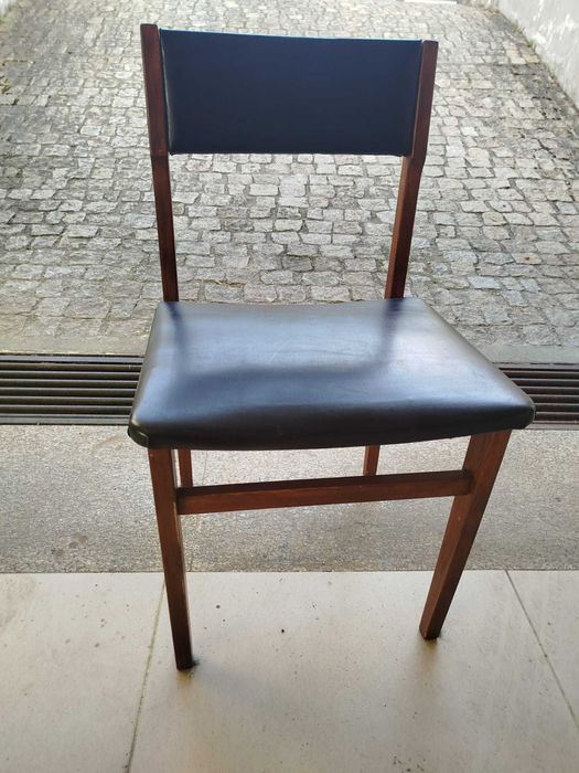 Cadeira antiga mid-century estilo olaio vintage em excelente estado