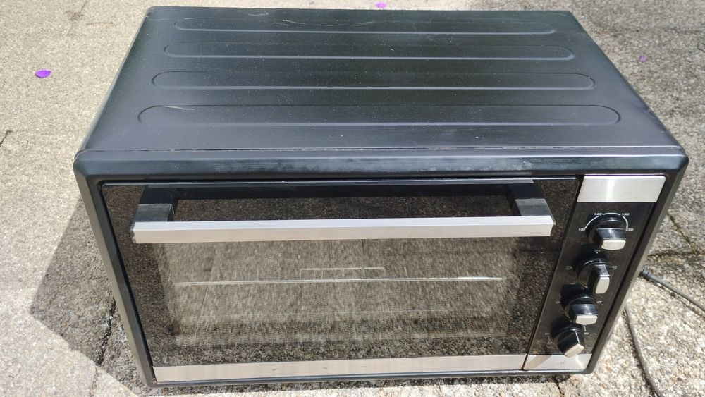 Fornos de banca da Heger e Tefal