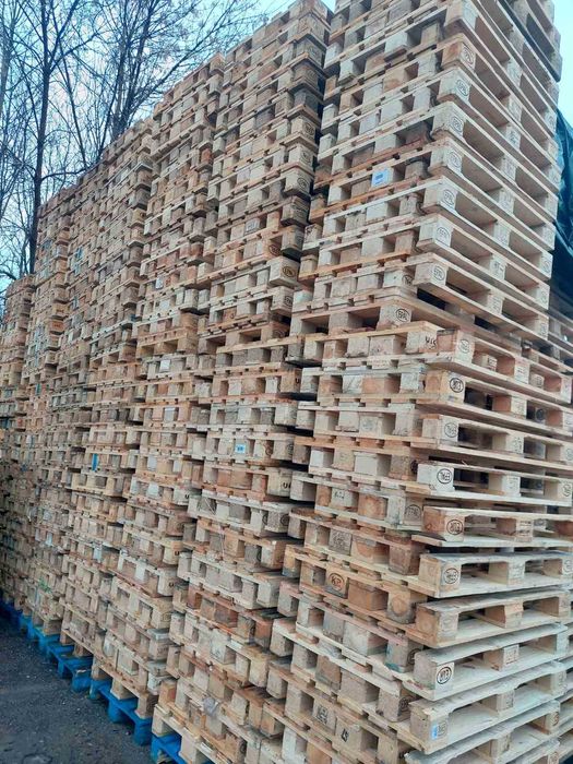 Продам НЕСТАНДАТРНІ піддони, палети дерев'яні б/в у м. Полтава