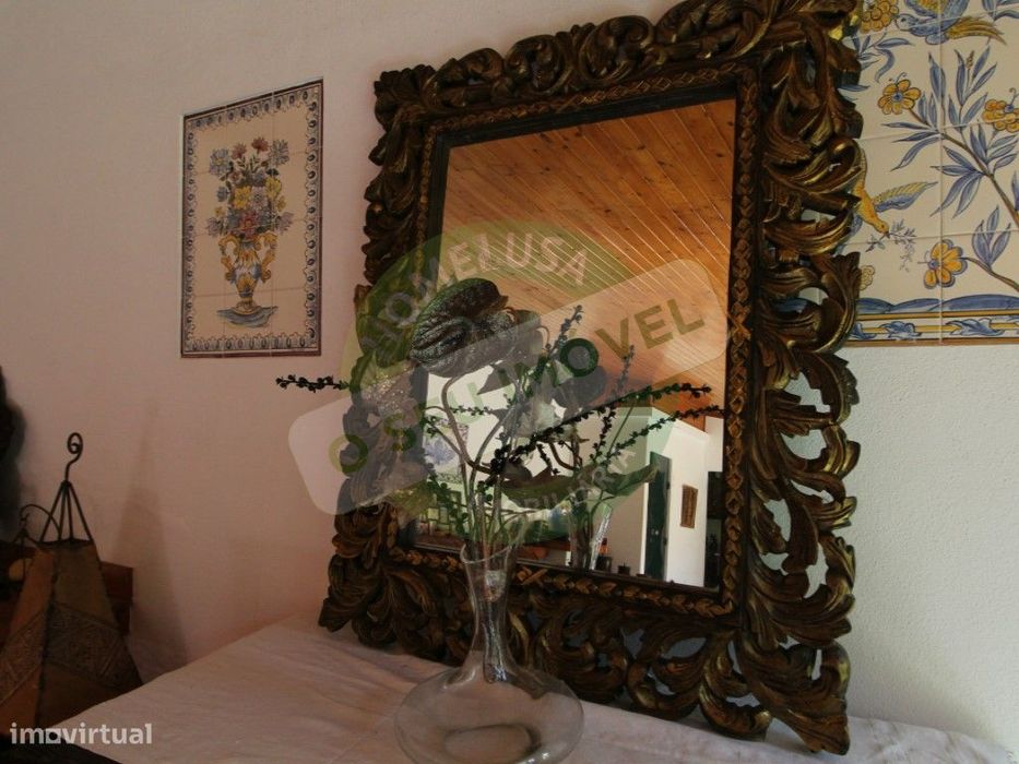 Apartamento T3+2 com jardim e estúdio independente..
