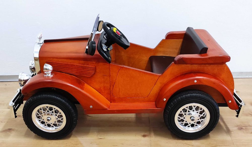 Retro Drewniany Samochód na pedały