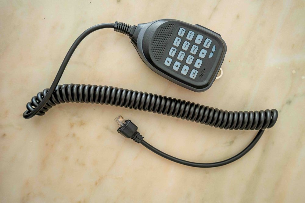 Radio amador movel hiroyasu IC-980 pro, Novo.