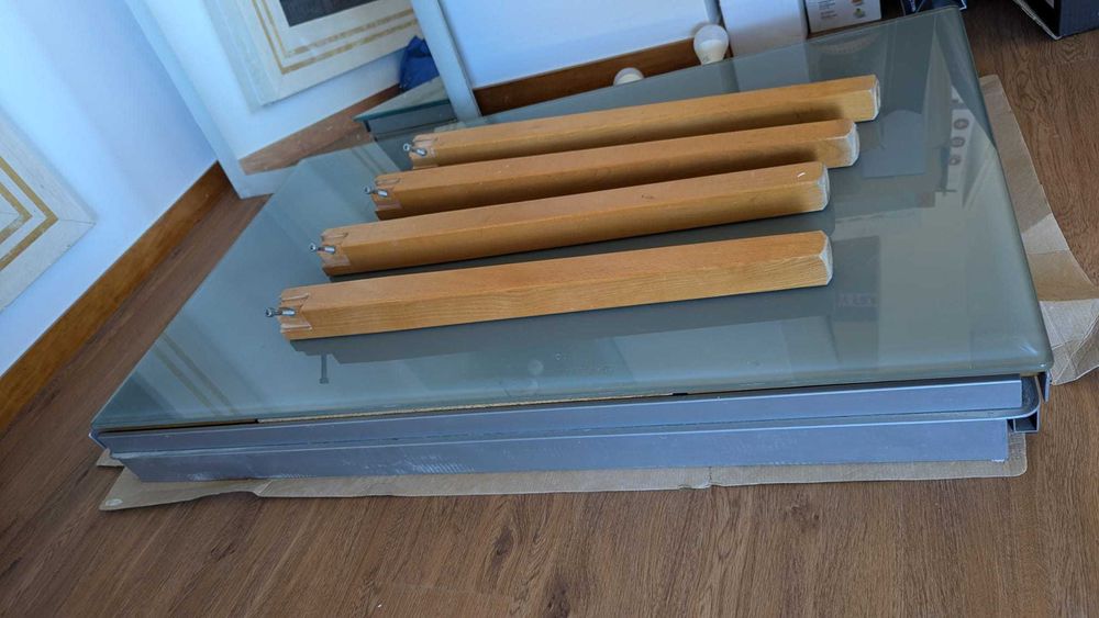 Mesa extensível em vidro temperado / Kitchen table