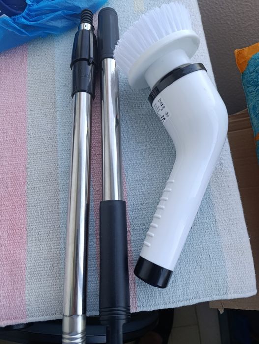 Escova elétrica rotativa