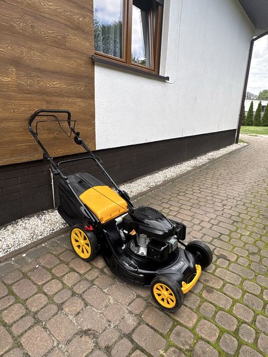Kosiarka spalinowa Stiga z napędem