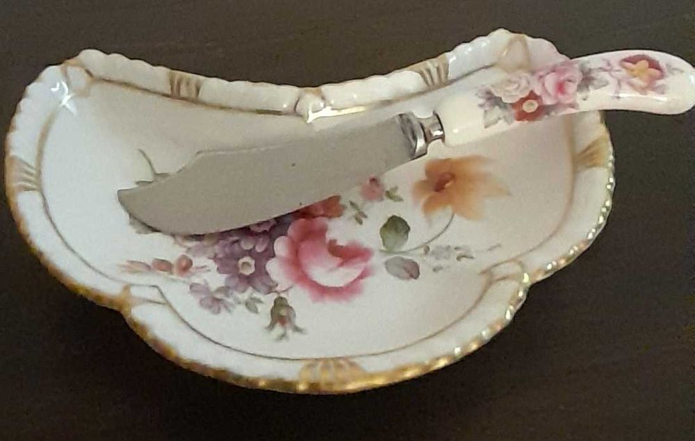 Royal Crown Derby, prato e faca para manteiga