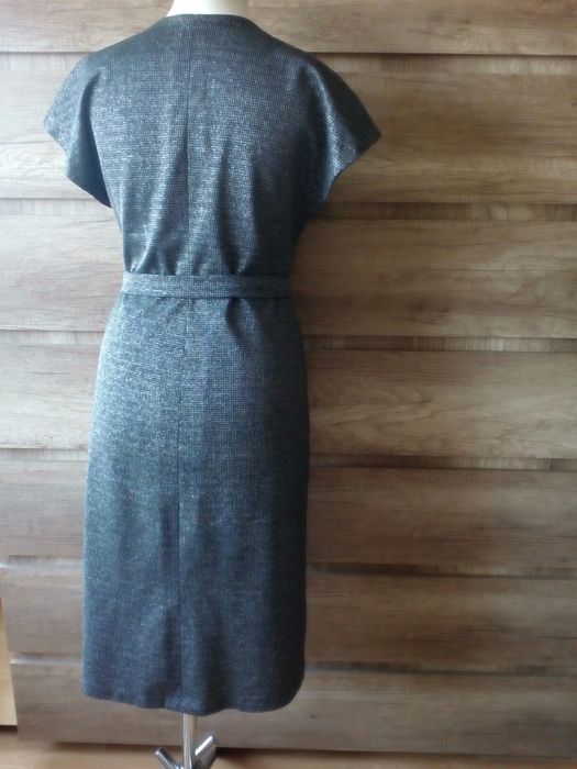 Sukienka z połyskiem L