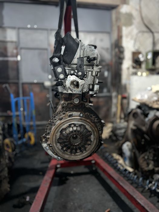 Двигун мотор двигатель 1.2 tce D4F 784 Clio Modus Twingo Kangoo Megane