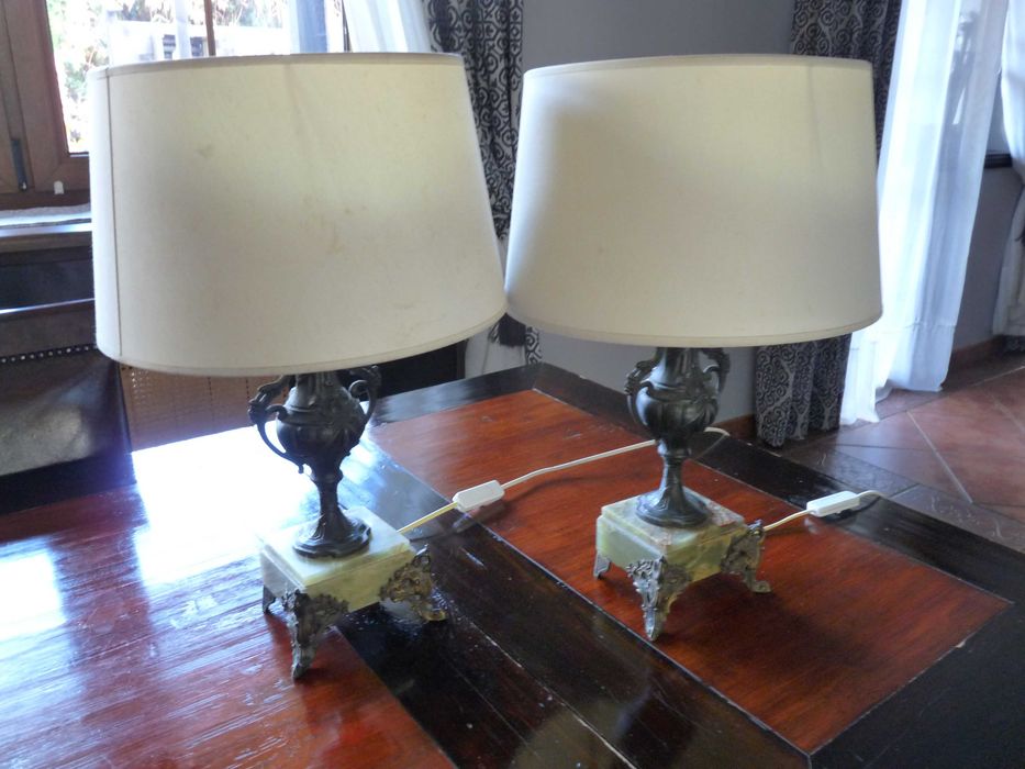 WYPRZEDAZ PRZEPROWADZKA antyczna lampka z brązu oraz onyksu