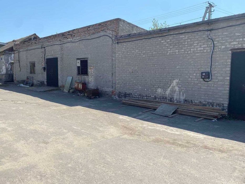 Продається комплекс нежитлових приміщень