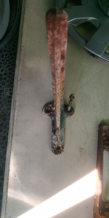 Ножка металл, для раковины