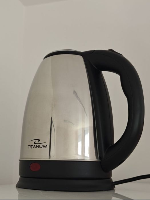 Czajnik elektryczny Titanic 1,8 l, 1850W