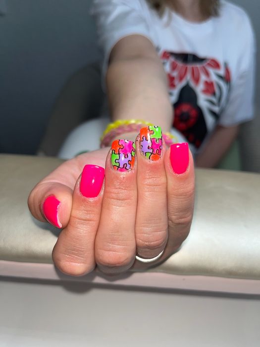 Маникюр/педикюр/гель-лак