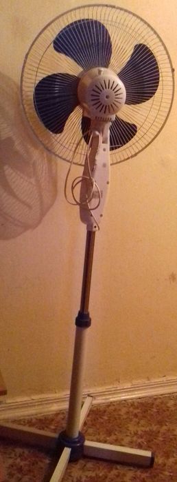 Вентилятор CROWN.