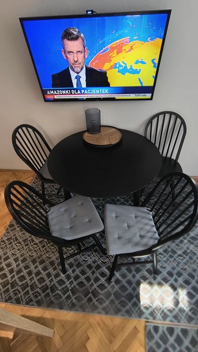 Stół i 4 krzesła IKEA