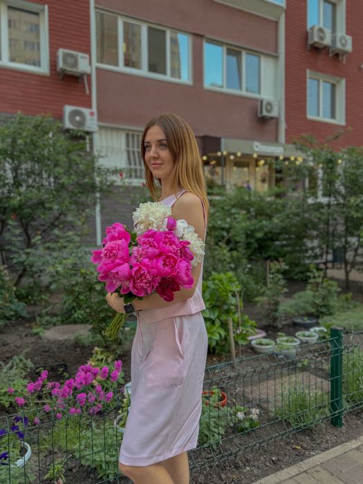 Костюм рожевий шорти та жилет