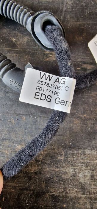 siłownik elektryczny klapy bagażnika prawy lewy 657827852c 657827851c