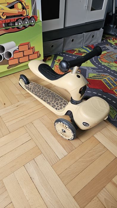 Sprzedam dziecięcą hulajnogę 2 w 1 Scooter and Ride.