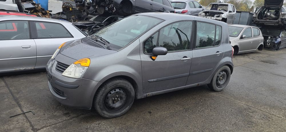 Drzwi zderzak lampa klapa maska  NV603 Renault Modus 1,6 części