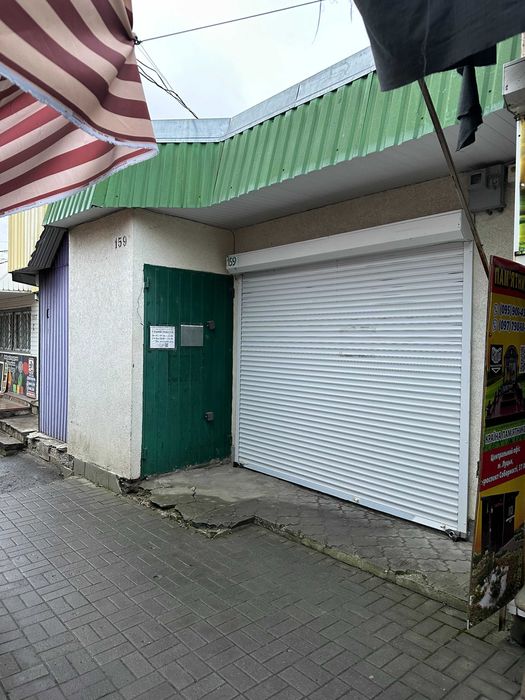 Продаж торг. місця на Варшавському ринку 29 м2 біля центр. входу