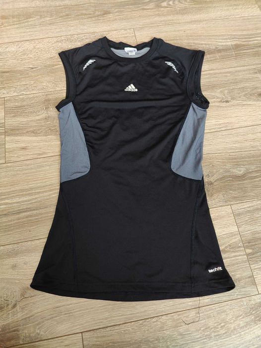 Продам термуху Adidas techfit