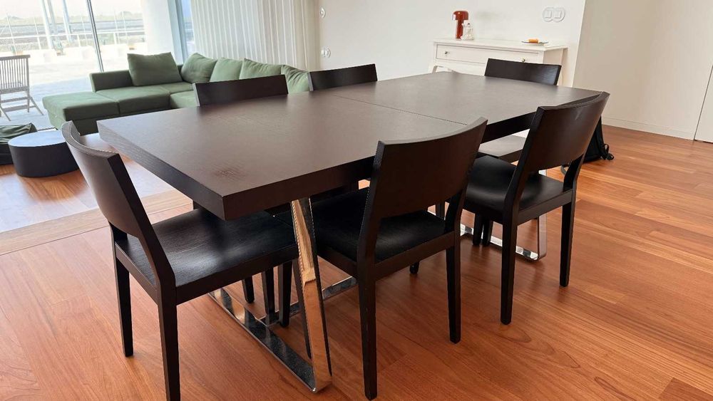 Mesa extensível + 6 cadeiras