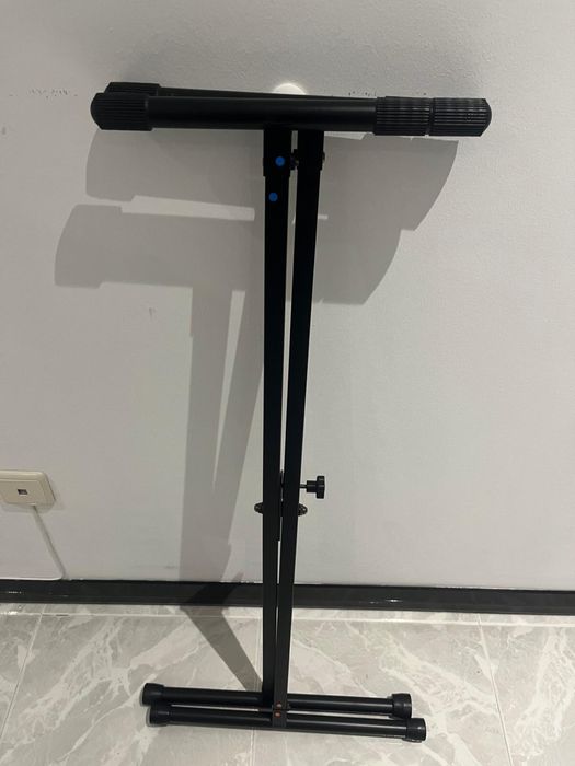 Teclado KORG PA 500 (com saco e tripé)