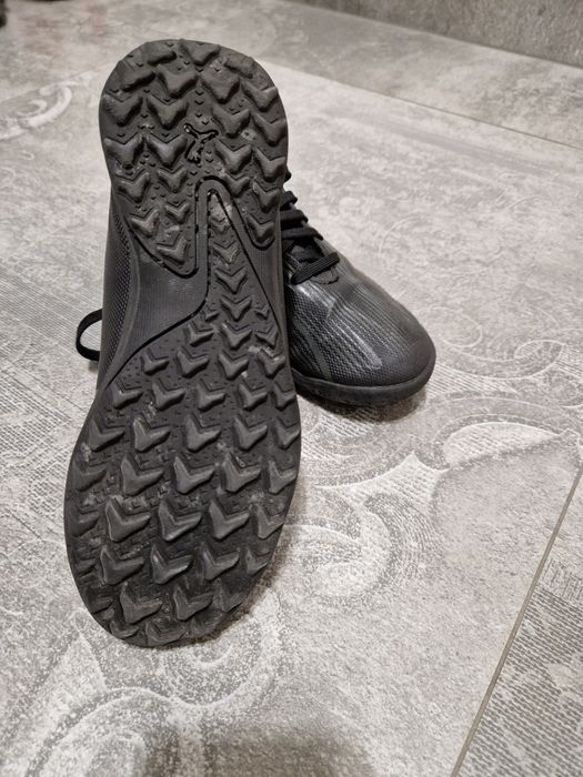 Buty piłkarskie Puma r.33
