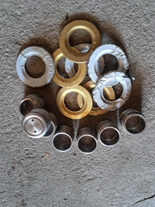 Bryczka ( ozdobna do piasty koła )