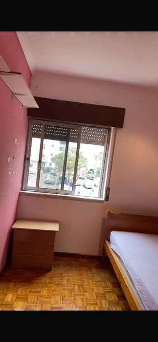 Quarto para arrendamento