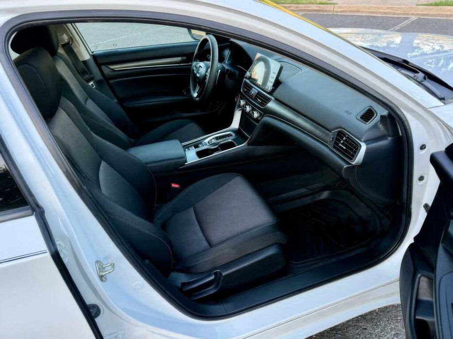 Honda Accord Hybrid      2019