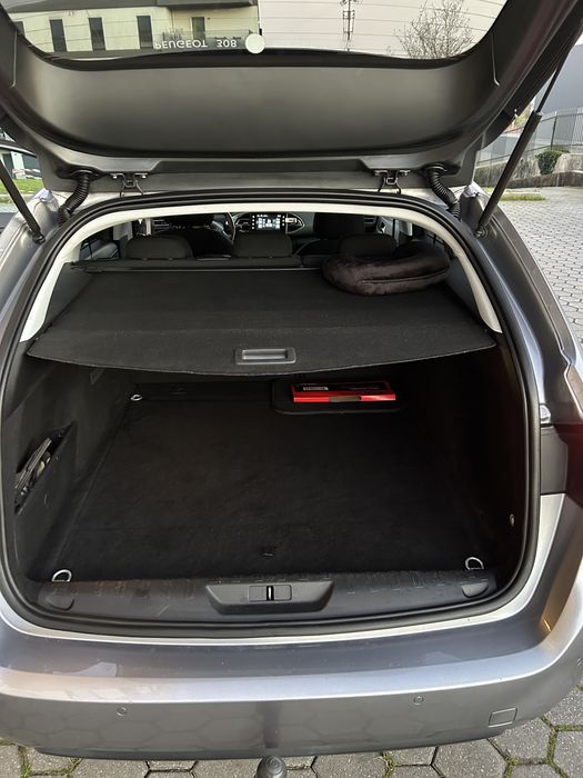 Peugeot 308sw 1.6 hdi 2015