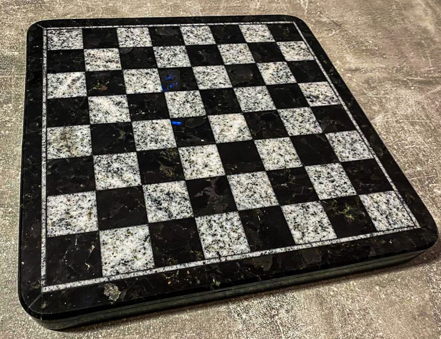 Шахматна дошка, шахи