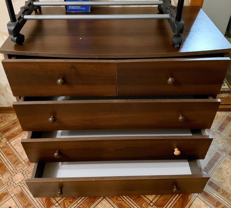 Комод / шафа пенал / шафа стелаж / поличка / шкаф /полочка за все 4000