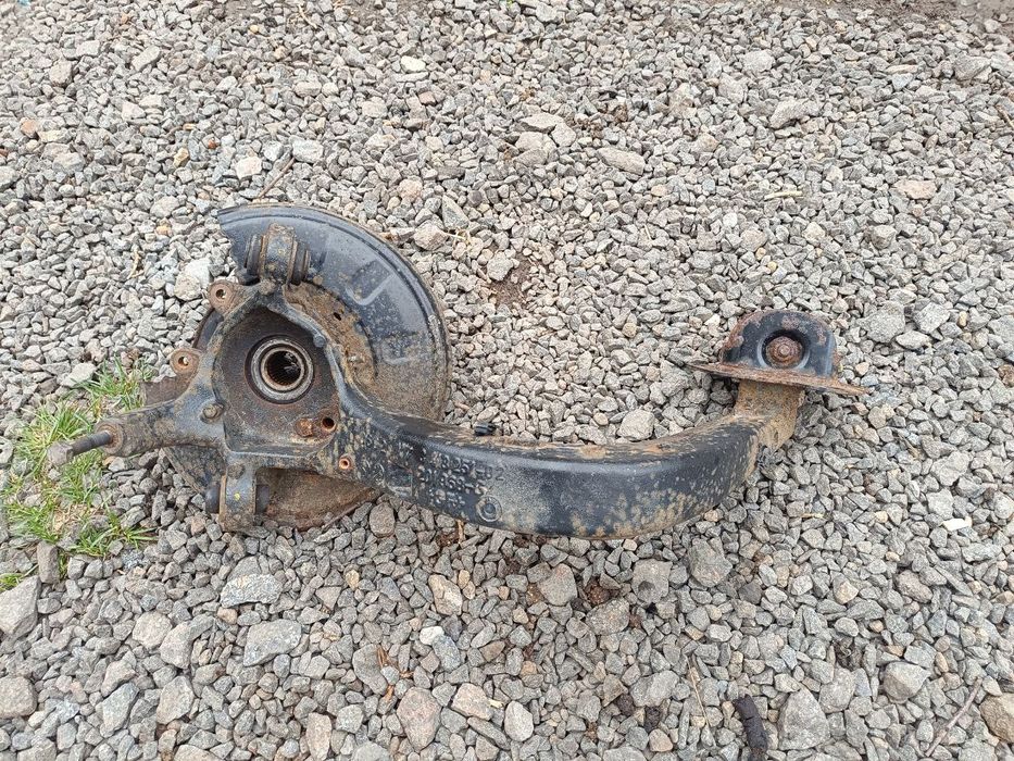 Ричаг задній BMW X3 E83 Ричаг Е83 Цапфа Кулак Розборка БМВ Х3 Е83