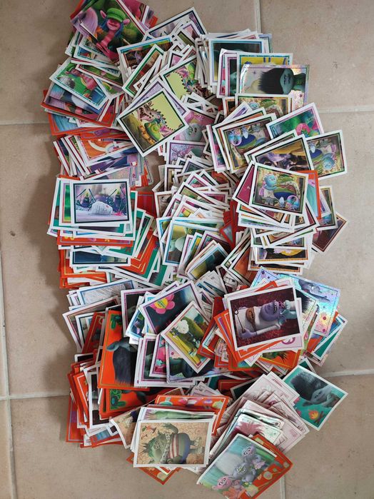 Lote 970 cromos Trolls
