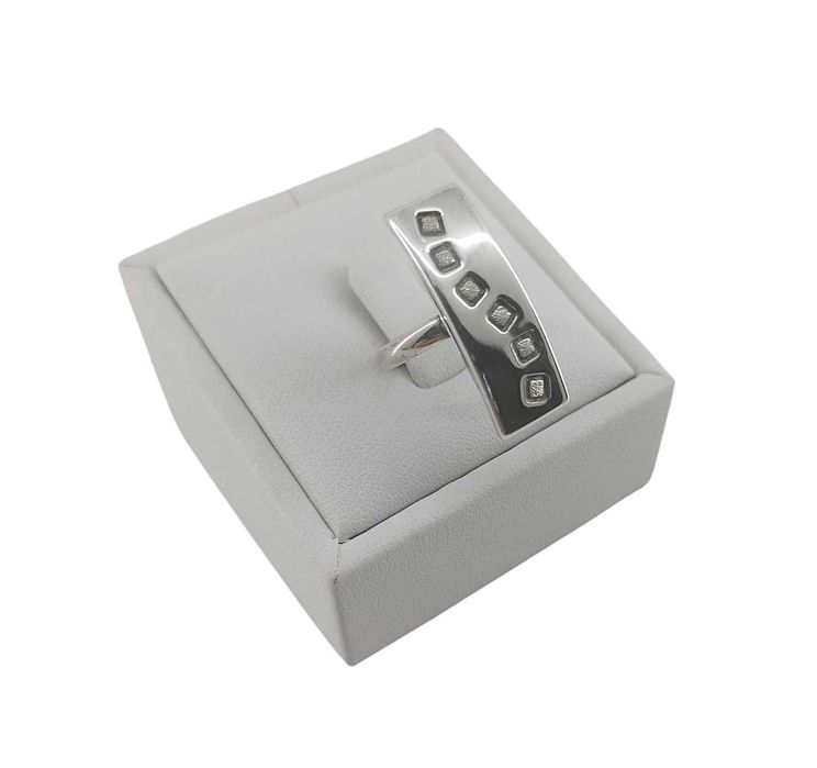 Srebrny pierścionek + Kolczyki 5,30 g