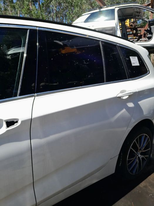 Porta trás esquerda BMW 2 Gran Tourer (F46)