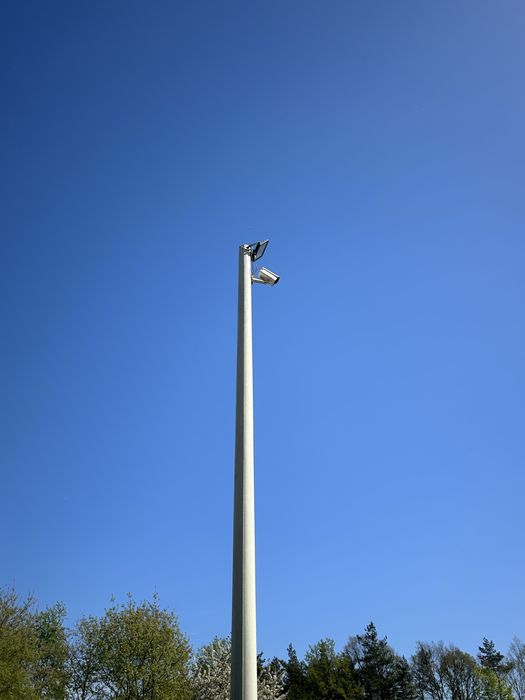 Słup/Maszt Kompozytowy Teletechniczny na Kamery - Lampy - Światłowód - Internet Oświetlenie Monitoring Kable