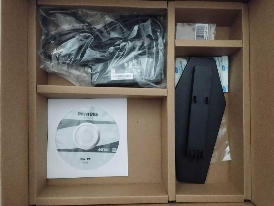 MiTAC Pluto E230 (fanless)