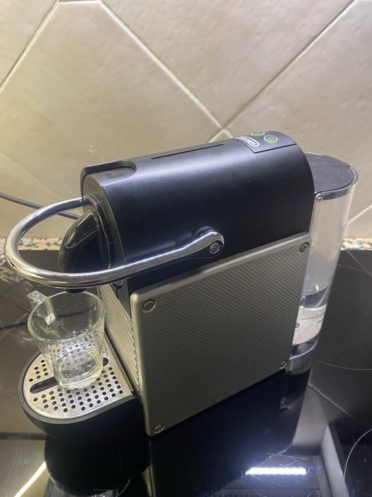 Maquina de café DeLonghi Nespresso