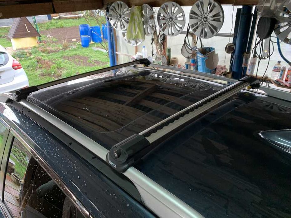 Поперечини Turtle AIR1 на високі рейлінги багажник