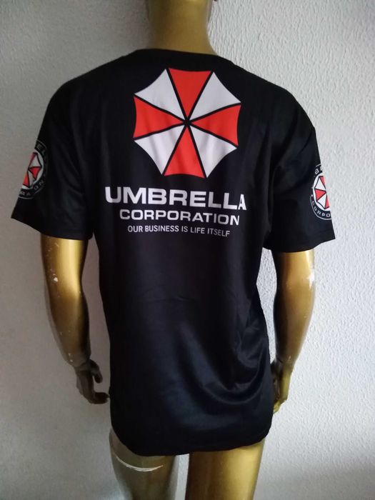 T-Shirt Umbrella Corporation (Our Business Is Life Itself) M