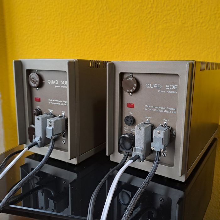 Quad 50E amplificadores (monoblocos)